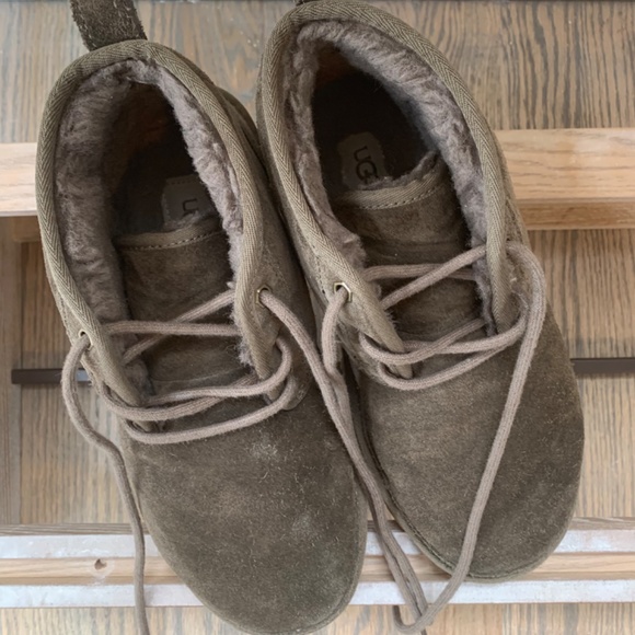 UGG Neumel Boots - Picture 2 of 4